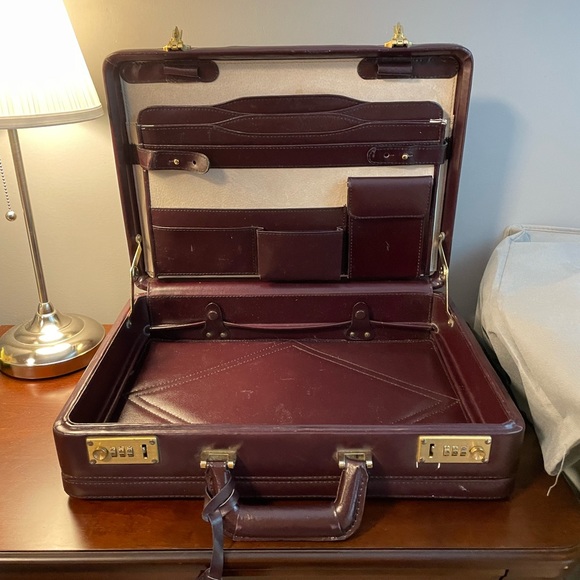 Brown Leather Briefcase - Picture 4 of 7